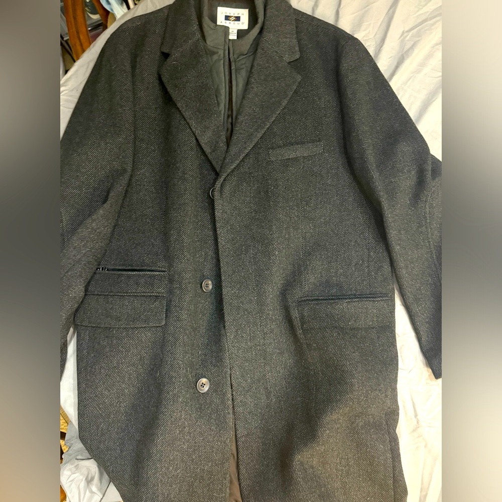 Joseph Abboud Men’s Charcoal Wool Overcoat in 46R
